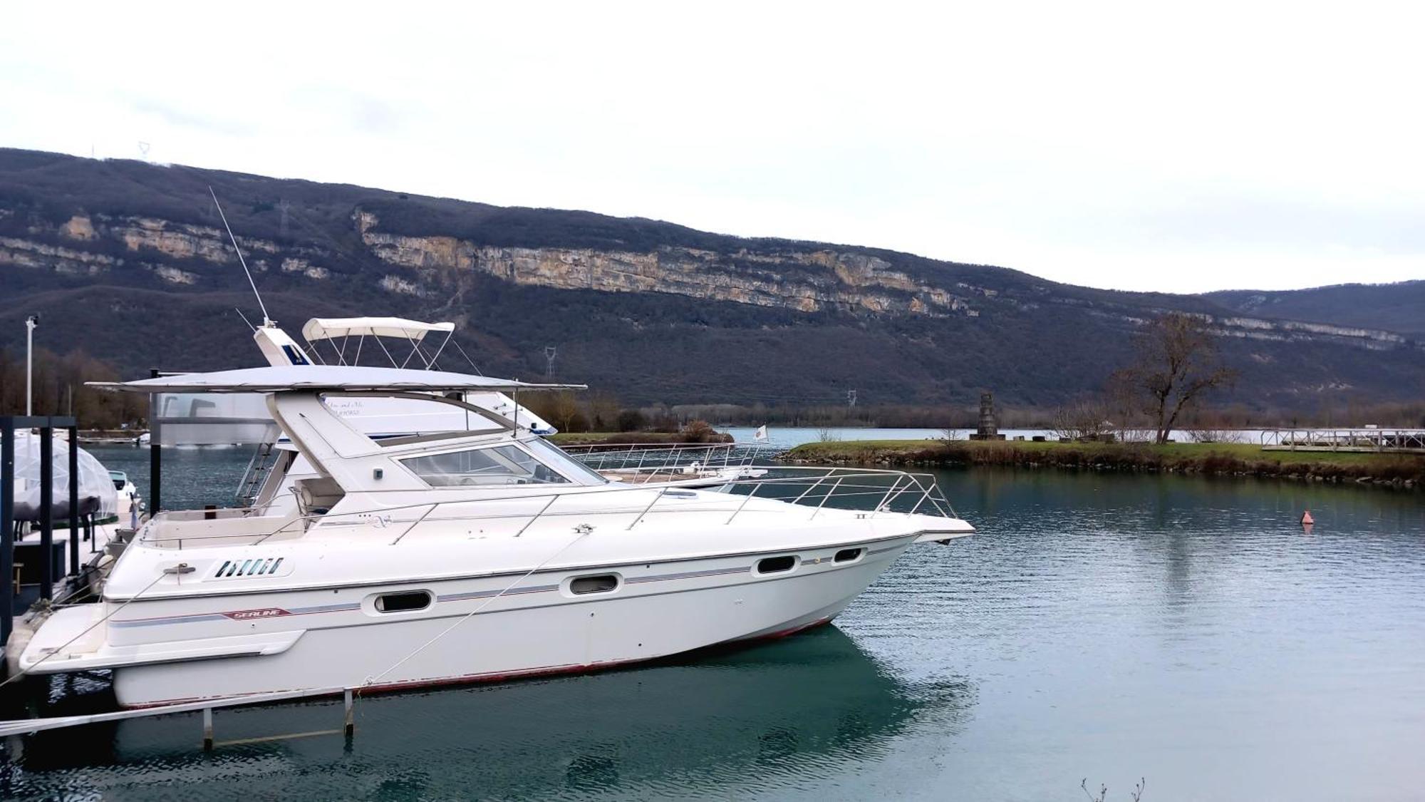 Eden Marine Hotel Montalieu-Vercieu Exterior foto
